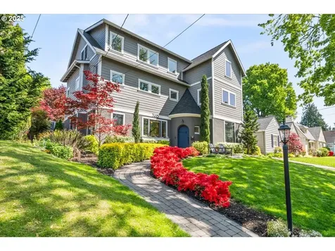 7418 SE 28th Avenue Portland OR 97202