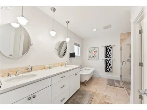 7418 SE 28th Avenue Portland OR 97202