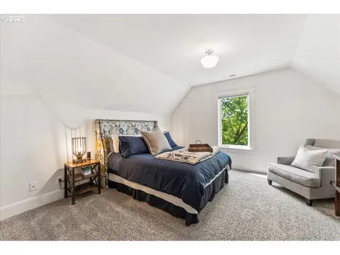 7418 SE 28th Avenue Portland OR 97202