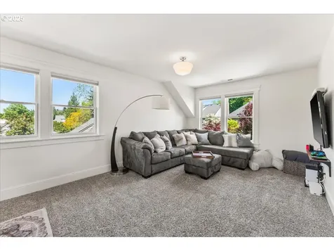 7418 SE 28th Avenue Portland OR 97202