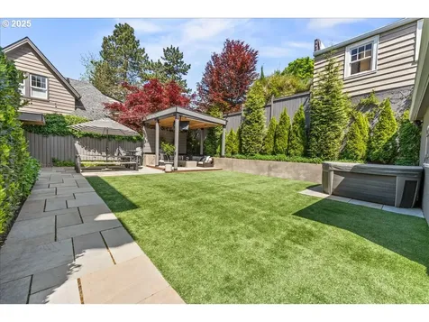 7418 SE 28th Avenue Portland OR 97202