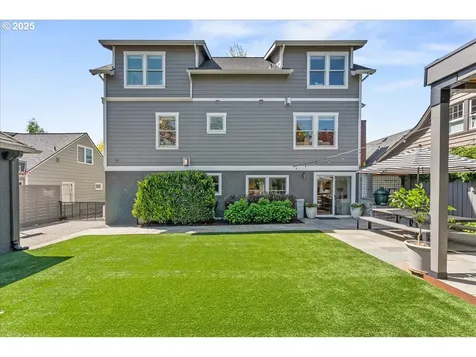 7418 SE 28th Avenue Portland OR 97202