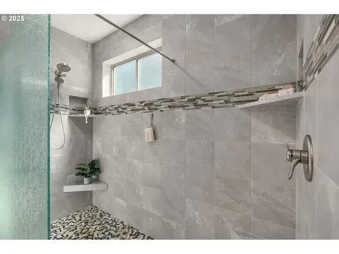 5208 NE 130th Street Vancouver WA 98686