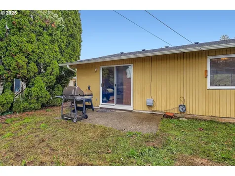 1833 NE 157th Avenue Portland OR 97230