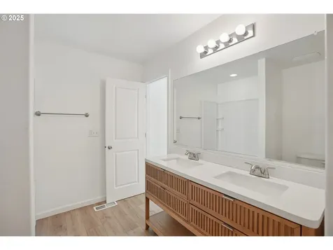 1014 S View Drive Molalla OR 97038