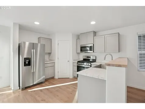 1014 S View Drive Molalla OR 97038