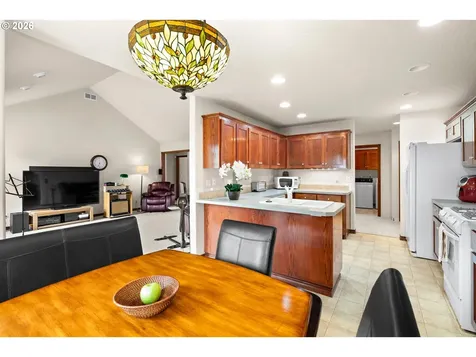 1732 SE 28th Court Gresham OR 97080