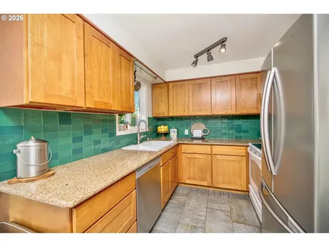 7507 SE 69th Avenue Portland OR 97206