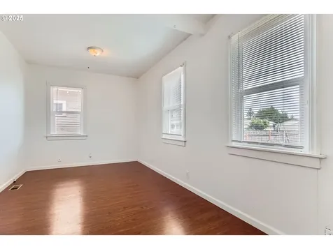 6436 SE 72nd Avenue Portland OR 97206
