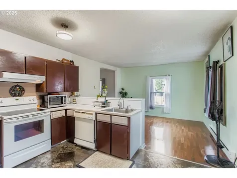 1549 N Blandena Street Portland OR 97217