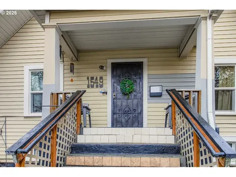 1549 N Blandena Street Portland OR 97217