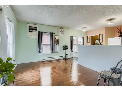 1549 N Blandena Street Portland OR 97217
