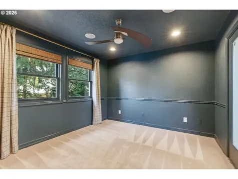 5760 Meridian Court Lake Oswego OR 97035