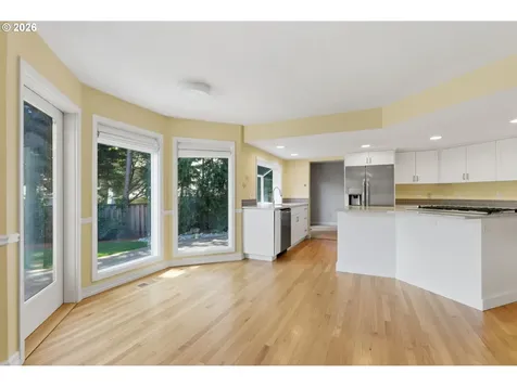 5760 Meridian Court Lake Oswego OR 97035