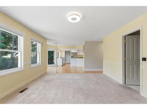 5760 Meridian Court Lake Oswego OR 97035