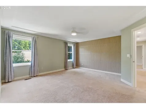 5760 Meridian Court Lake Oswego OR 97035