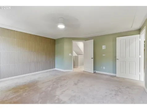 5760 Meridian Court Lake Oswego OR 97035