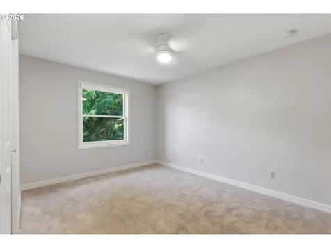 5760 Meridian Court Lake Oswego OR 97035