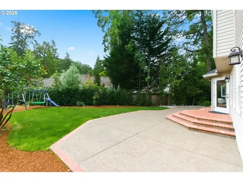 5760 Meridian Court Lake Oswego OR 97035