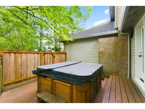 5760 Meridian Court Lake Oswego OR 97035