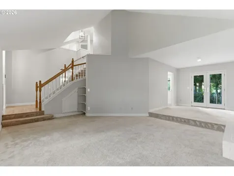 5760 Meridian Court Lake Oswego OR 97035