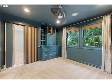 5760 Meridian Court Lake Oswego OR 97035