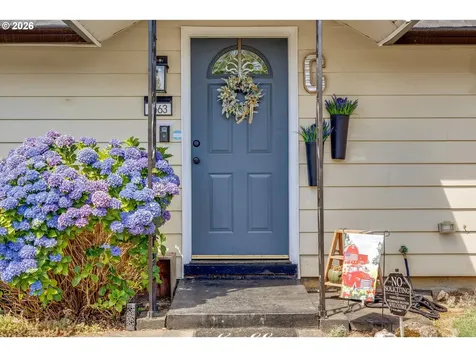 1563 NE Village Squire Court Gresham OR 97030