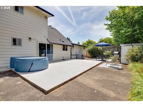 1563 NE Village Squire Court Gresham OR 97030