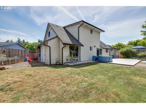 1563 NE Village Squire Court Gresham OR 97030