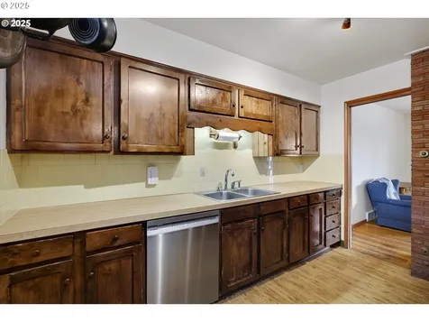 12342 NE Knott Street Portland OR 97230