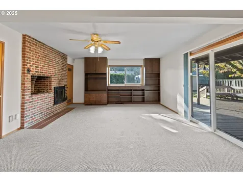 12342 NE Knott Street Portland OR 97230