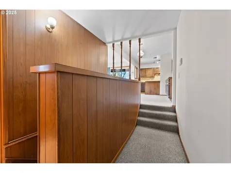 12342 NE Knott Street Portland OR 97230