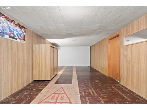 12342 NE Knott Street Portland OR 97230