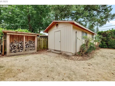 12342 NE Knott Street Portland OR 97230