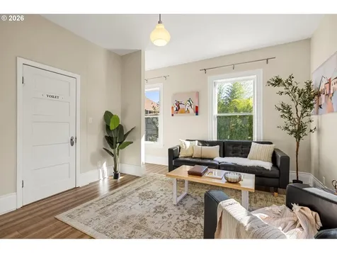 3312 S Corbett Avenue Portland OR 97239