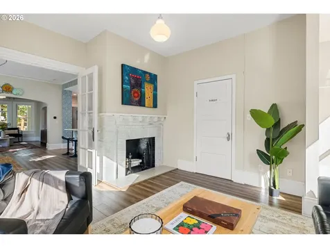 3312 S Corbett Avenue Portland OR 97239