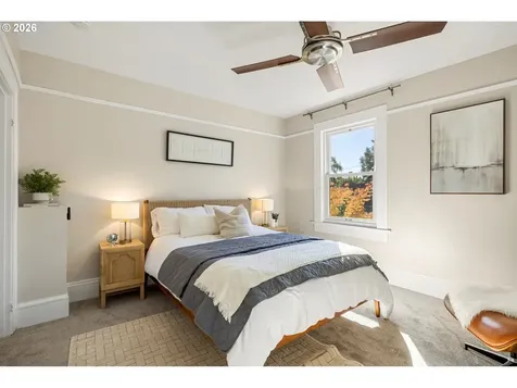 3312 S Corbett Avenue Portland OR 97239