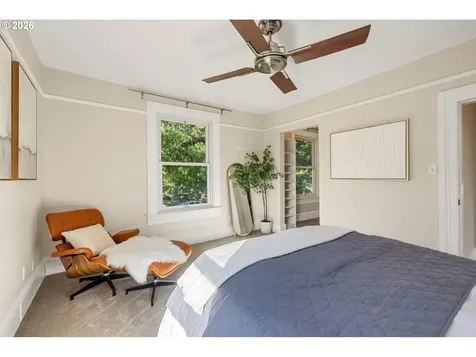 3312 S Corbett Avenue Portland OR 97239