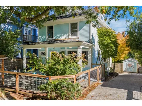 3312 S Corbett Avenue Portland OR 97239