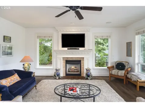 21440 S Meadowridge Court Oregon City OR 97045