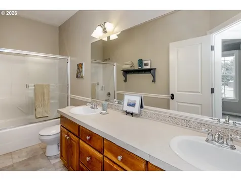 21440 S Meadowridge Court Oregon City OR 97045