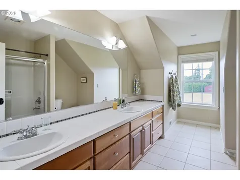 21440 S Meadowridge Court Oregon City OR 97045