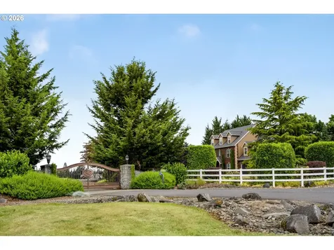 21440 S Meadowridge Court Oregon City OR 97045