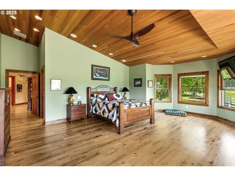 60 Jennings Road Trout Lake WA 98650
