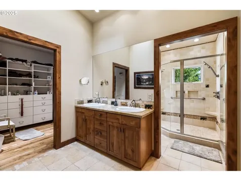 60 Jennings Road Trout Lake WA 98650