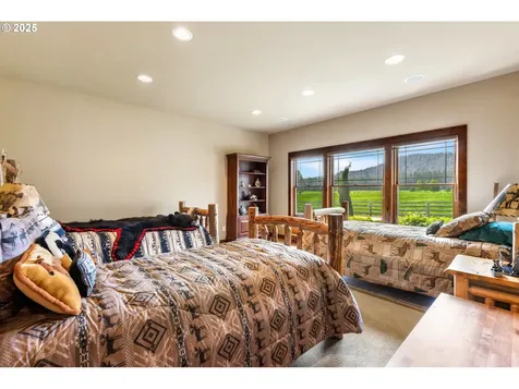 60 Jennings Road Trout Lake WA 98650