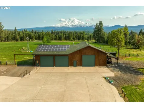 60 Jennings Road Trout Lake WA 98650