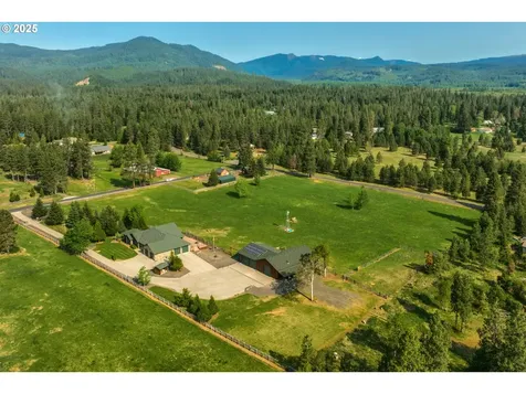 60 Jennings Road Trout Lake WA 98650