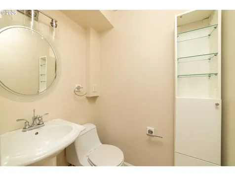 1205 SW Cardinell Drive Portland OR 97201