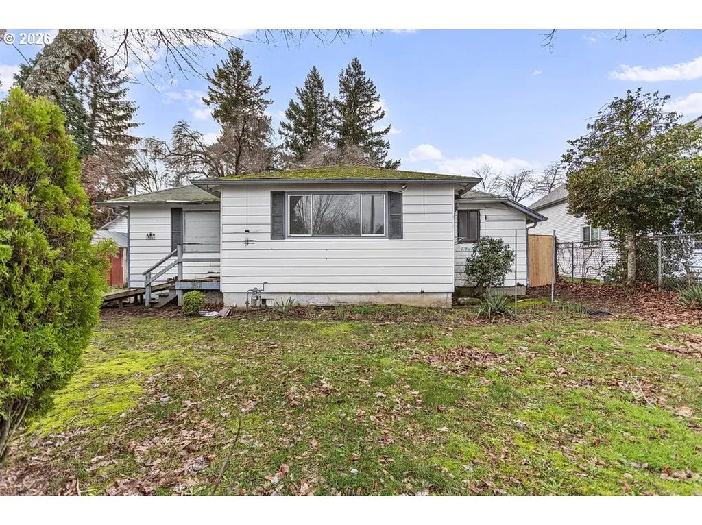 805 SE 197th Avenue Portland OR 97233
